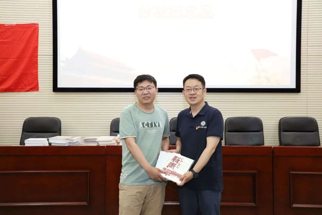 4cfa367ab84e4bb0bb3fcf7e90a1e014.jpg 4cfa367ab84e4bb0bb3fcf7e90a1e014.jpg