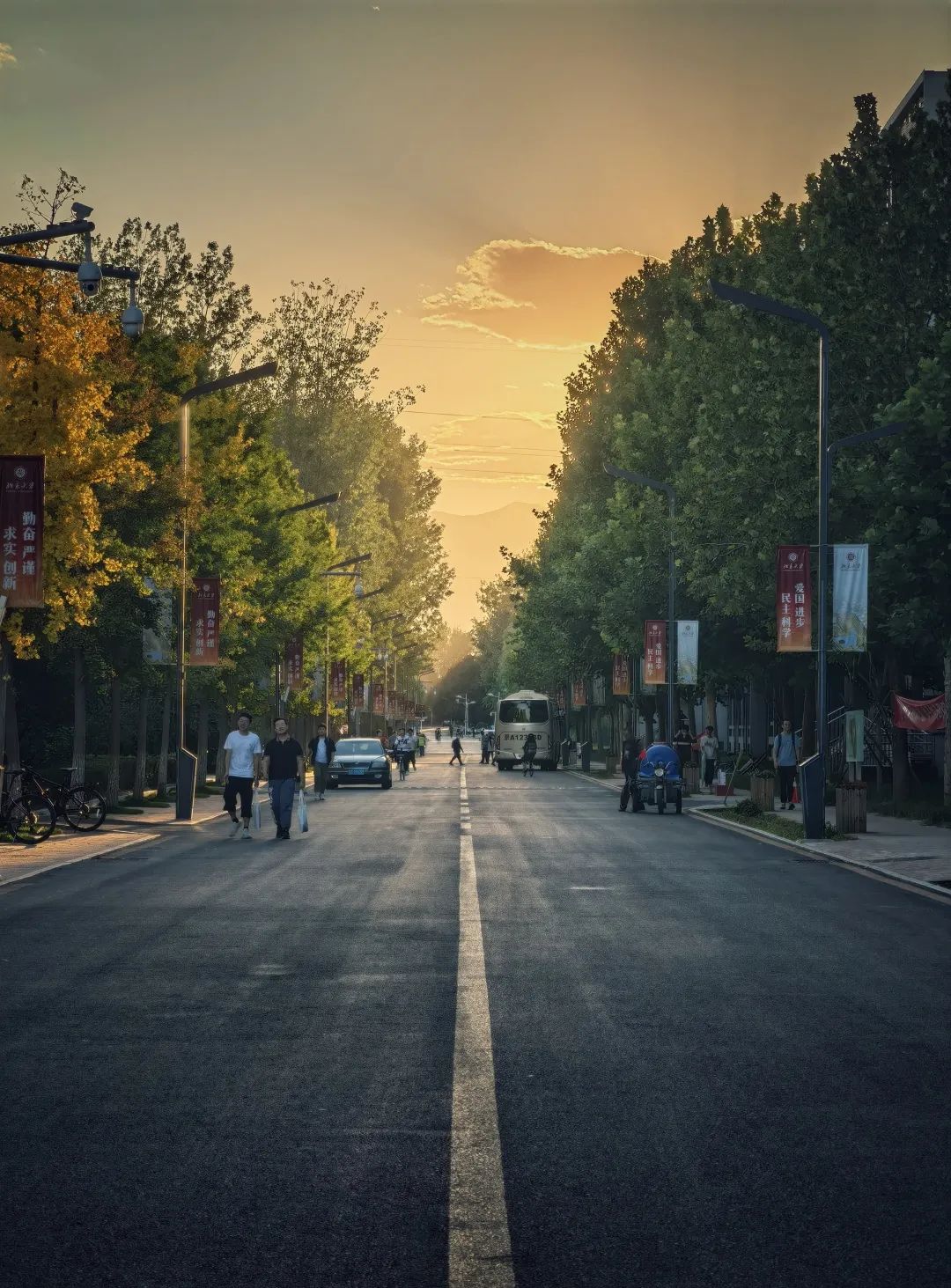 4d9ccf3a66be45849c4de96954db5f23.jpg 4d9ccf3a66be45849c4de96954db5f23.jpg