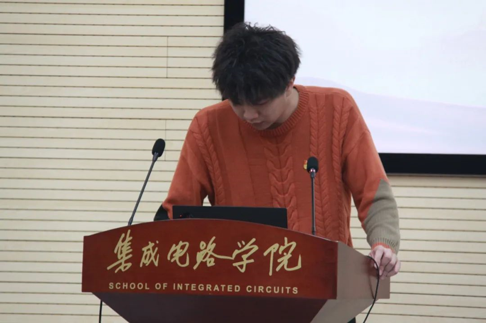 de42fd4cf5a64c0a8506b237b8cf7ef8.png de42fd4cf5a64c0a8506b237b8cf7ef8.png